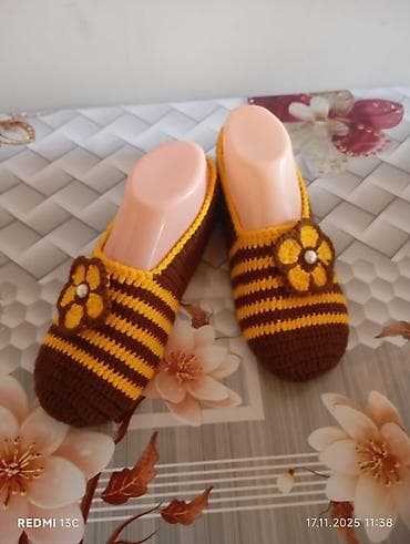 Toxunma corab satılır isteyen yaza birer ölcu ve renglere gorede