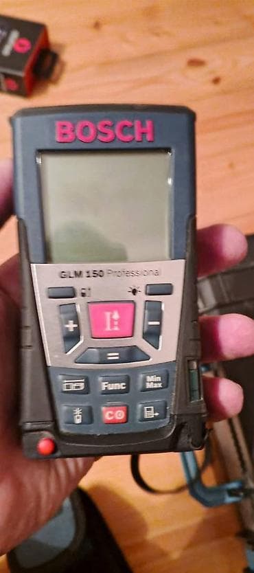 İşlənmiş Lazer məsafə ölçən, Tripod girişli, Hesablama funksiyalı, Kredit yoxdur