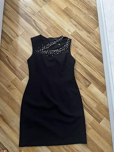 SARA Collection qadın paltarları – 2 model 1) Qara, qolsuz kokteyl — 3