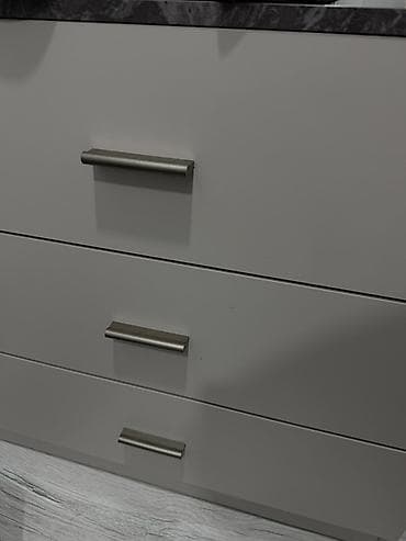 asilqan taxta: 3 qapılı, Güzgülü, Ağ, Taxta, Açılan, Düz dolab — 4