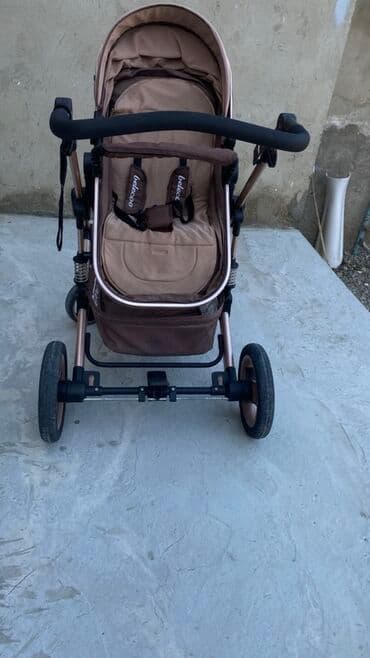 Gəzinti arabaları: Klassik gəzinti arabası, Bebeto, İşlənmiş, Yaş: 24-30 ay, Pulsuz çatdırılma, Ünvandan götürmə — 1