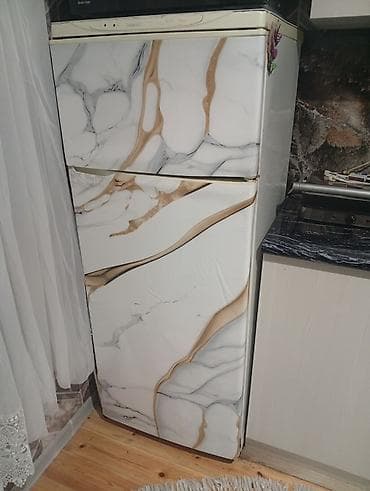 kiçik kamera: İkiqapılı soyuducu - Üst hissədə dondurucu bölmə, alt hissədə — 1