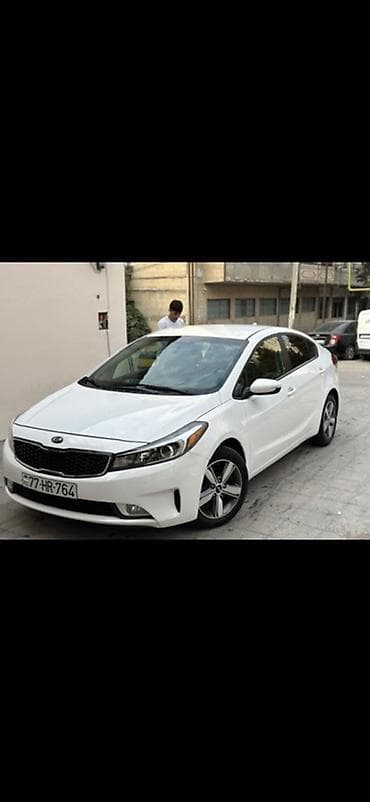 Maşın müəllim tərəfindən çox səliqəli şəkildə idarə olunub.original