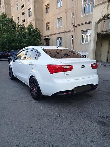 Avtomobil satışı: Kia Rio: 1.4 l | 2012 il Sedan — 4