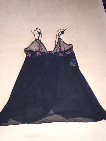 iç geyim: Пеньюары/Gecelikler : cehrayi --15 manat M qara M -- 5 manat — 5