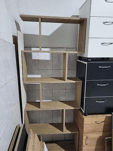 taxta bocka satilir: Yeni, Kitab rəfi, Düz — 2