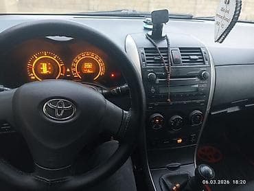 prius 50 kuza: Toyota Corolla: 1.4 l | 2008 il Sedan — 4