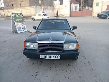 Motonəqliyyat: Mercedes-Benz 190 (W201): 1.8 l | 1990 il Sedan — 4