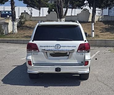 mini cooper kreditle: Toyota Land Cruiser: 4 l | 2012 il — 5