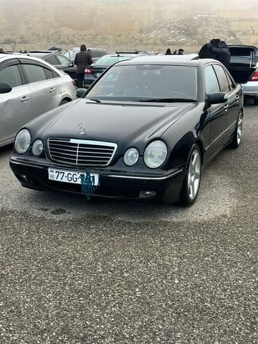 Mercedes-Benz 320: 3.2 l | 2001 il