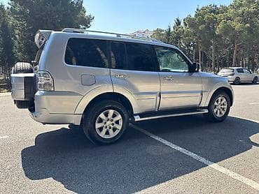 camaro sekilleri: Mitsubishi Pajero: 3.5 l | 2011 il 236000 km Ofrouder/SUV — 10
