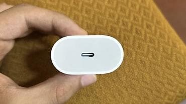 8 plus iphone: Apple 20W USB‑C Güc Adapteri - Model: A2305 (üzərində qeyd “Designed — 3