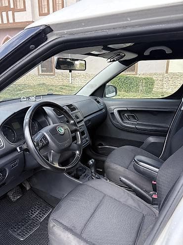 Skoda: Skoda Roomster: 1.6 л | 2012 г. 155000 км Хэтчбэк — 7