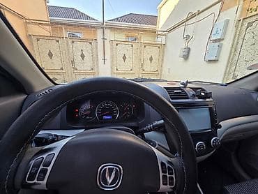 prius qapi: Changan Alsvin V5: 1.5 l | 2013 il 204885 km Sedan — 9