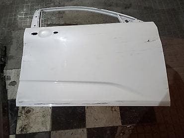 changan lizinq: Changan 05in sağ ön qapısı ikinci əl yüngül əziyi var. Təsvir: - Tam — 3