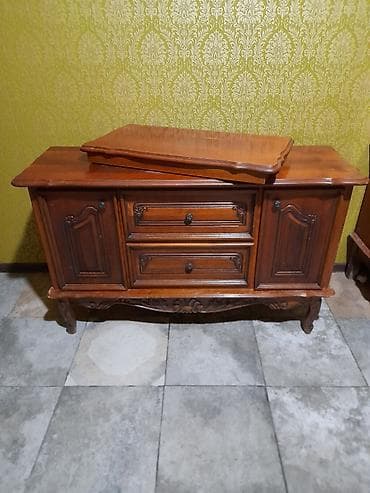 komod satilir: İşlənmiş, Güzgüsüz, Rumıniya — 3