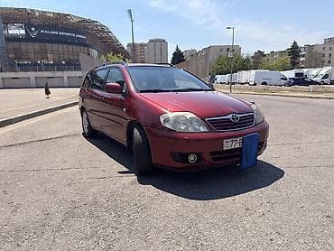 Toyota Corolla Fielder, universal kuzov, qırmızı rəng. Texniki