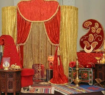 ayaq dirnaq modeleri: Asan konstruksiyalı qırmızı-qızılı xına dekoru.Xınayaxdı və novruz — 2