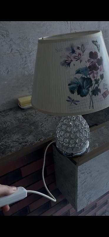Tibbi lampalar: Lampa -İkinci əl 3-4 dəfə istifadə olunub - Qidalanma: şəbəkə ilə — 5