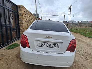 aveo fara: Chevrolet Aveo: 1.6 l | 2012 il Sedan — 5