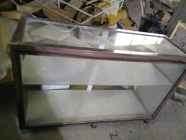 Soyuducu avadanlığı: Şüşə vitrin stend - Material: ön, yan və üst hissələri şüşə; karkas — 2