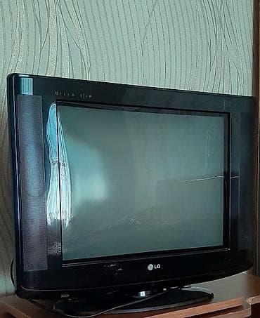 LG kineskop televizor (Ultra Slim seriyası) - Marka/model: LG, ön