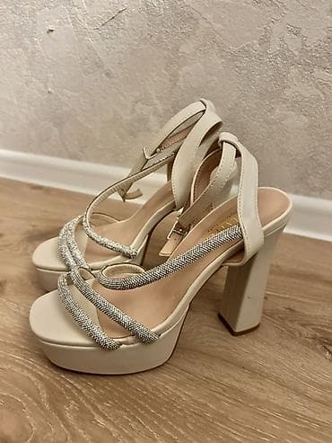 Tuflilər: Ölçü: 38, rəng - Bej, İşlənmiş — 2