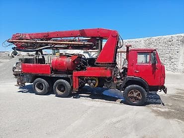 Beton nasosu ilə təchiz olunmuş xüsusi yük maşını - Şassi: 6x4 üç — 4