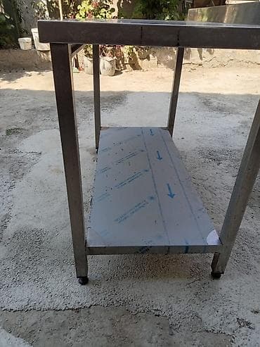 Restoran, kafe avadanlığı: Paslanmayan poladdan iş masası. yeni kimidir. Demək olar ki — 3