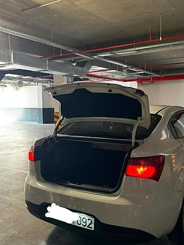 picanto kia: Kia Rio: 1.4 l | 2013 il Sedan — 3
