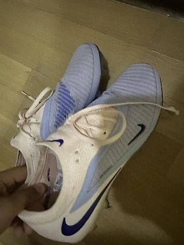 krosofka: Nike Phantom kramponları - Model: Nike Phantom (süngərli mesh üst — 3