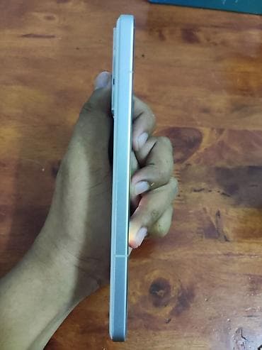 philips xenium 9@9d: Poco F6 Pro, 512 GB, rəng - Gümüşü, Sensor — 3
