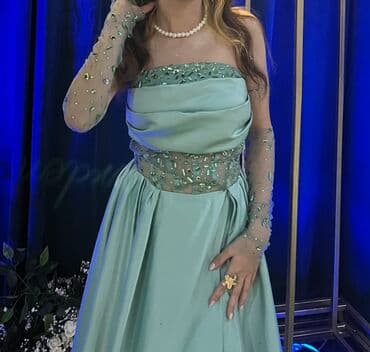 brilyant qaşlı uzuk: Zərif ziyafət/libas – açıq firuzəyi rəngdə uzun don - Üst hissə — 2