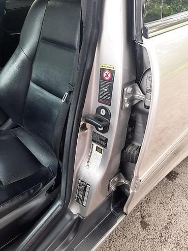 kia ceed universal: Mercedes-Benz C-Class: 2.5 l | 2006 il Sedan — 6