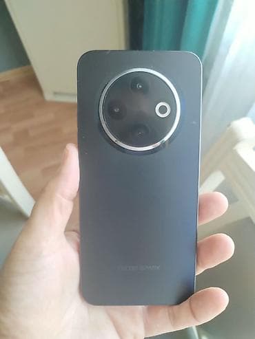 телефон fly fs520 selfie 1: Tecno Spark 30C, 128 ГБ, цвет - Черный, Сенсорный — 2
