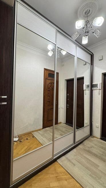 İşlənmiş, Kupe, 3 qapılı Düz dolab, Qarderob, paltar dolabı