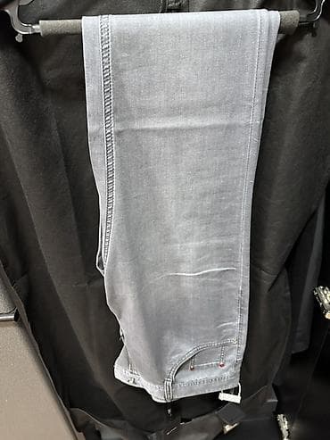 Мужские джинсы, Kiton