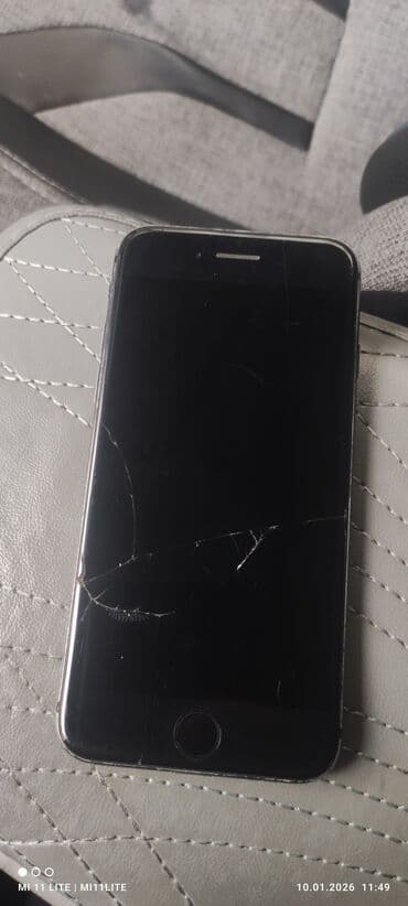 ikinci el ayfon 7: IPhone 7, 32 GB, Qara — 1