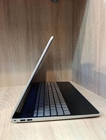hp laptop 17 ca0011ds: HP Laptop 15-dy1051wm — 4