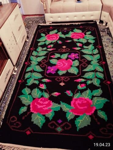 qədimi kilim: Xalça — 1