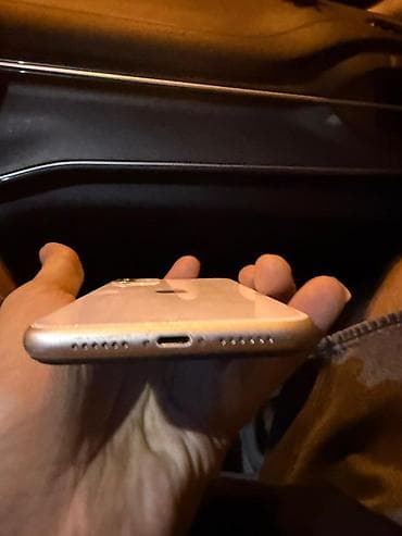 iphone 11 sade: IPhone 11, Ağ — 6