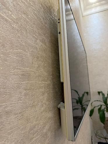 sony smart tv: DEXP Smart TV – divara asılmış, nazik çərçivəli LED televizor — 3