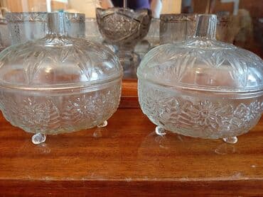 Sovetin tep teze,iwledilmeyib, 2 eded qapaqli,3 ayaqli qend,murebbe