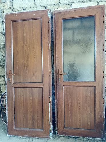 plastik gapı: Plastik qapi 2eded idyal veziyetde, ağır Cox keyfiyetli qapilar,di — 1