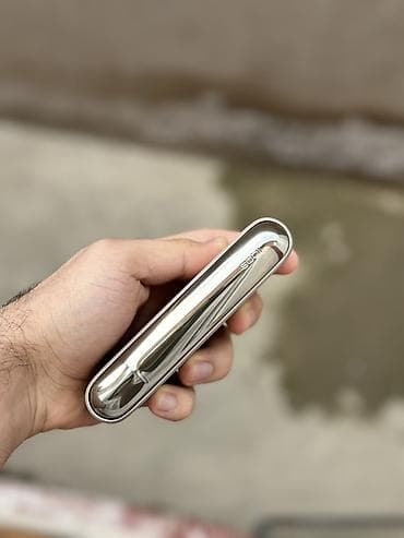 rusiyada saat necedi: Ela veziyyetdedir noqte cizigdan sohbet gede bilmez batareyasi ela — 2