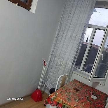 emircanda satilan evler: Kirayə verilir: mebel və texnika ilə təmin olunmuş kiçik mənzil/otaq — 2
