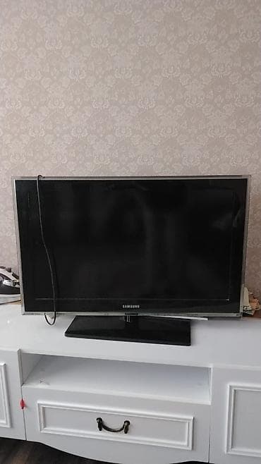 lg dvd player: Televizor Samsung LCD 32" — 1