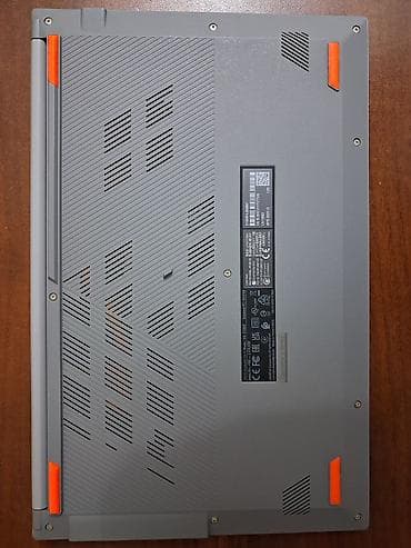 ASUS VivoBook noutbuku Xüsusiyyətlər: - Seriya: ASUS VivoBook (korpus — 2