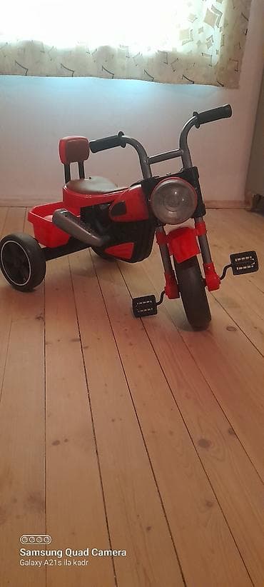 Elektrik velosipedlər: Uşaq üçtəkərli pedallı motosiklet - Rəng: qırmızı-qara - Pedallı — 1