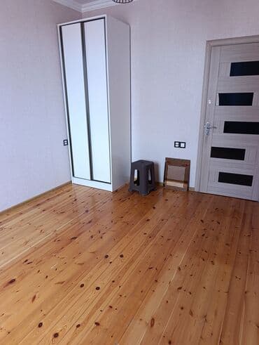 Qarajlar: Mənzil Masazır qəsəbəsi Qurtuluş 93 kompleksində 6 mərtəbəli binanın — 8